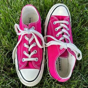 Hot pink chuck 70s